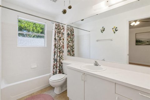 Condo in Orlando, Florida, 2 bedrooms № 2116614 - photo 22