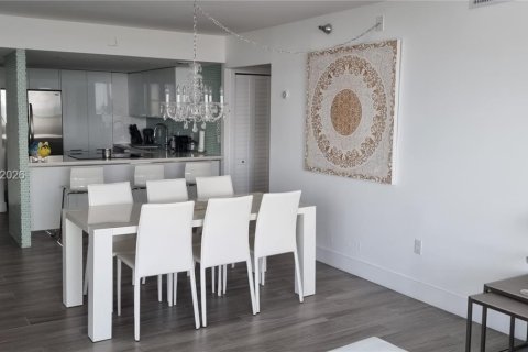 Condominio en alquiler en Aventura, Florida, 2 dormitorios, 106.19 m2 № 1996778 - foto 8