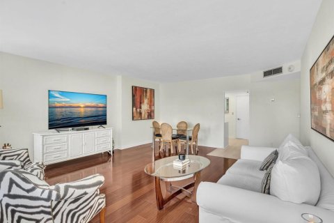 Condominio en venta en Fort Lauderdale, Florida, 1 dormitorio, 74.32 m2 № 2272137 - foto 13