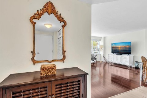 Condominio en venta en Fort Lauderdale, Florida, 1 dormitorio, 74.32 m2 № 2272137 - foto 6