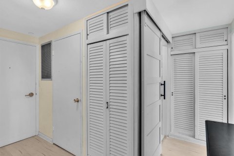 Condominio en venta en Fort Lauderdale, Florida, 1 dormitorio, 74.32 m2 № 2272137 - foto 7