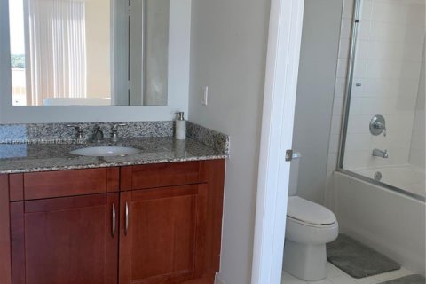 Copropriété à louer à Miami, Floride: 2 chambres, 107.4 m2 № 1952817 - photo 15