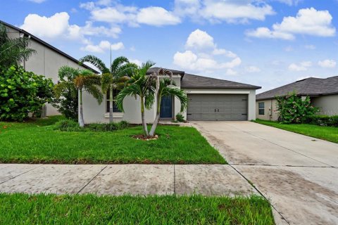 Villa ou maison à New Port Richey, Floride 4 chambres, 179.77 m2 № 2284493