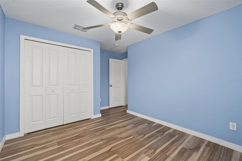 Villa ou maison à vendre à New Port Richey, Floride: 4 chambres, 179.77 m2 № 2284493 - photo 17