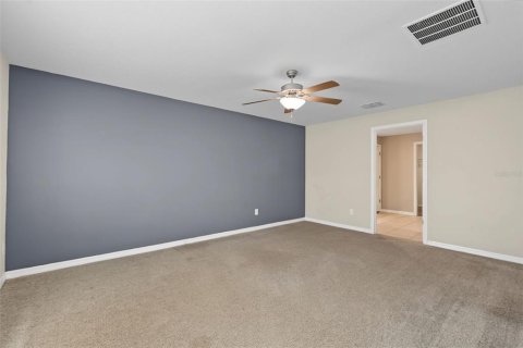 Villa ou maison à vendre à New Port Richey, Floride: 4 chambres, 179.77 m2 № 2284493 - photo 12