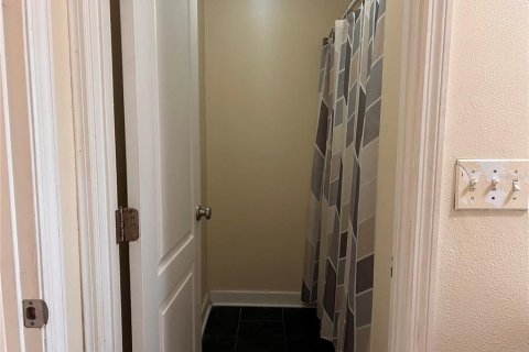 Condominio en alquiler en Orlando, Florida, 1 dormitorio, 77.11 m2 № 1856047 - foto 16