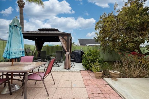 Villa ou maison à vendre à Miami, Floride: 3 chambres, 148.74 m2 № 1981268 - photo 26