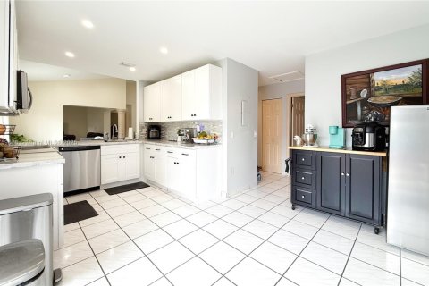 Villa ou maison à vendre à Miami, Floride: 3 chambres, 148.74 m2 № 1981268 - photo 20