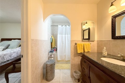 Villa ou maison à vendre à Miami, Floride: 3 chambres, 148.74 m2 № 1981268 - photo 10