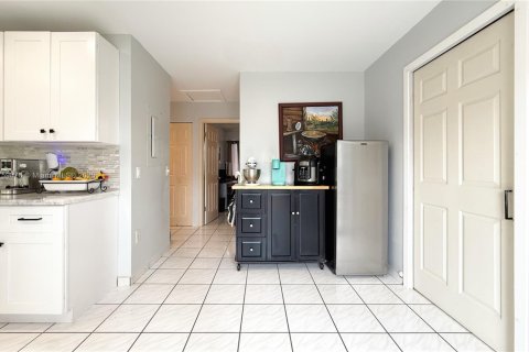 Villa ou maison à vendre à Miami, Floride: 3 chambres, 148.74 m2 № 1981268 - photo 22