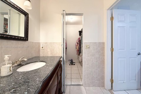 Villa ou maison à vendre à Miami, Floride: 3 chambres, 148.74 m2 № 1981268 - photo 8