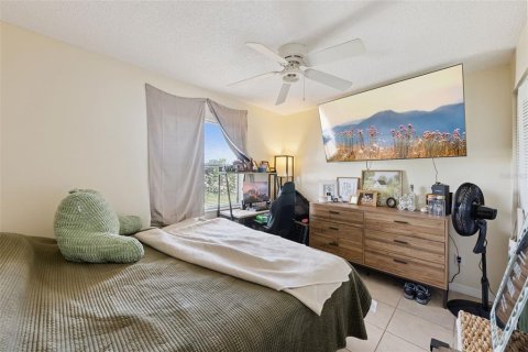 Immobilier commercial à vendre à Minneola, Floride: 6 chambres, 250.84 m2 № 2127480 - photo 23