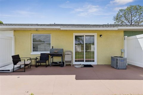 Immobilier commercial à vendre à Minneola, Floride: 6 chambres, 250.84 m2 № 2127480 - photo 26