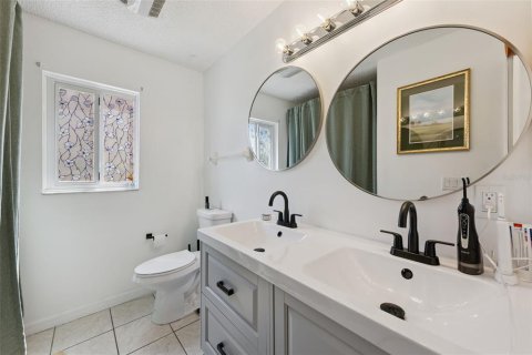 Immobilier commercial à vendre à Minneola, Floride: 6 chambres, 250.84 m2 № 2127480 - photo 24