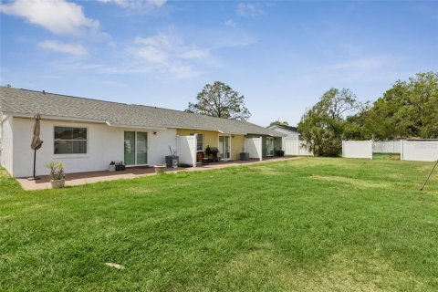 Immobilier commercial à vendre à Minneola, Floride: 6 chambres, 250.84 m2 № 2127480 - photo 30