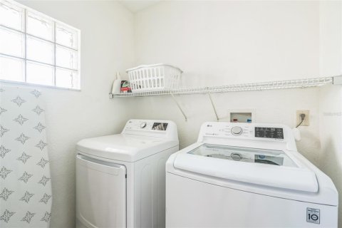 Condo in Kissimmee, Florida, 3 bedrooms  № 1609973 - photo 18