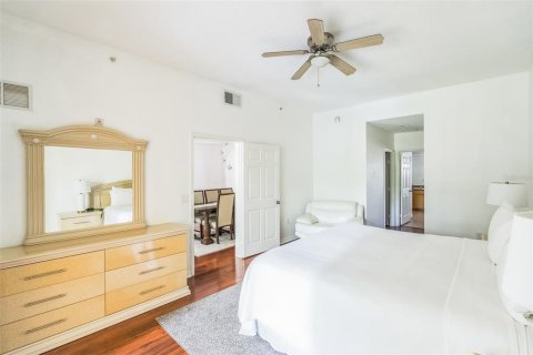 Condo in Kissimmee, Florida, 3 bedrooms  № 1609973 - photo 23