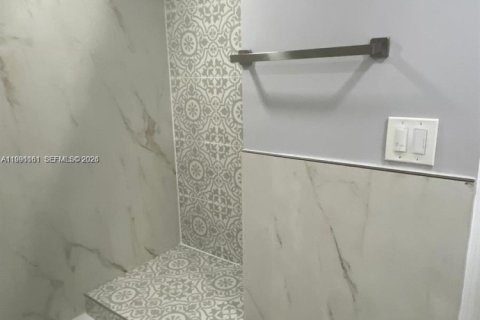 Casa en alquiler en Hollywood, Florida, 2 dormitorios, 72 m2 № 2057449 - foto 10