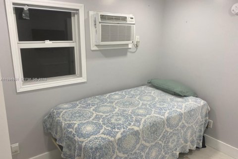 Casa en alquiler en Hollywood, Florida, 2 dormitorios, 72 m2 № 2057449 - foto 16