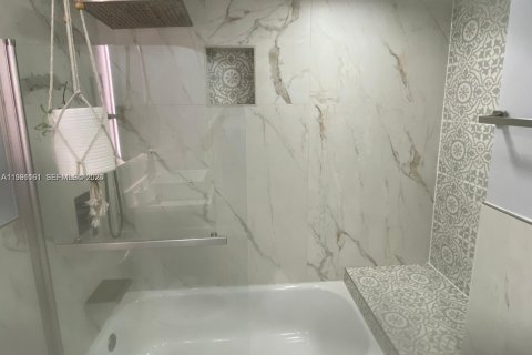 Casa en alquiler en Hollywood, Florida, 2 dormitorios, 72 m2 № 2057449 - foto 11