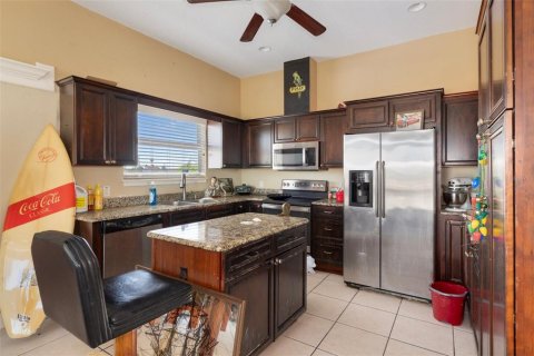 House in Hudson, Florida 4 bedrooms, 202.53 sq.m. № 1734372 - photo 17