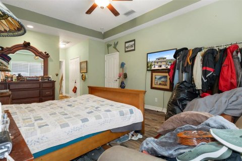 House in Hudson, Florida 4 bedrooms, 202.53 sq.m. № 1734372 - photo 23