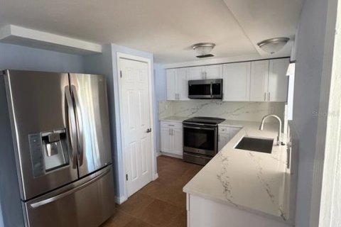 Casa en venta en New Port Richey, Florida, 2 dormitorios, 144.93 m2 № 2238744 - foto 16
