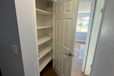 Casa en venta en New Port Richey, Florida, 2 dormitorios, 144.93 m2 № 2238744 - foto 27