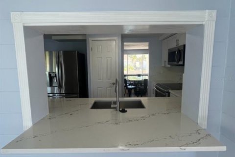 Casa en venta en New Port Richey, Florida, 2 dormitorios, 144.93 m2 № 2238744 - foto 18