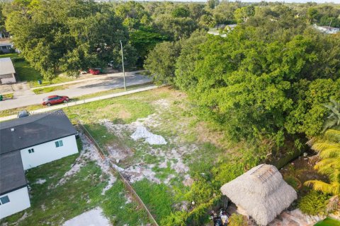 Land in Miami Gardens, Florida № 1849307 - photo 6