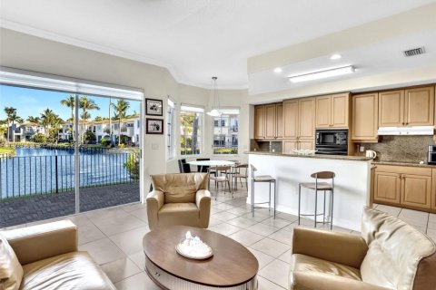 Villa ou maison à vendre à Aventura, Floride: 4 chambres, 274.43 m2 № 2064872 - photo 23