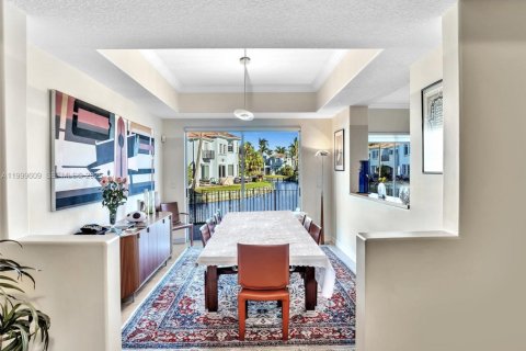 Villa ou maison à vendre à Aventura, Floride: 4 chambres, 274.43 m2 № 2064872 - photo 7