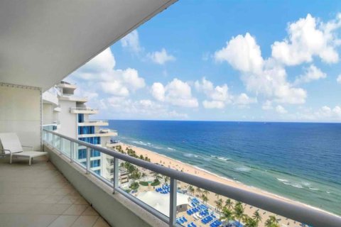 Condo in Fort Lauderdale, Florida, 1 bedroom № 2247710 - photo 25