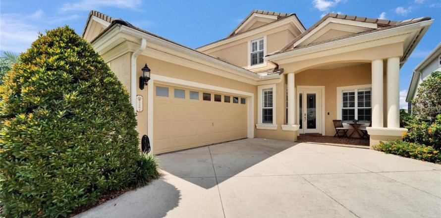 House in Lakeland, Florida 4 bedrooms, 244.61 sq.m. № 1755375