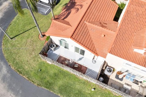 Villa ou maison à vendre à Cutler Bay, Floride: 2 chambres, 78.04 m2 № 2050279 - photo 20