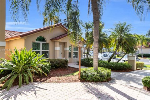 Villa ou maison à Cutler Bay, Floride 2 chambres, 78.04 m2 № 2050279