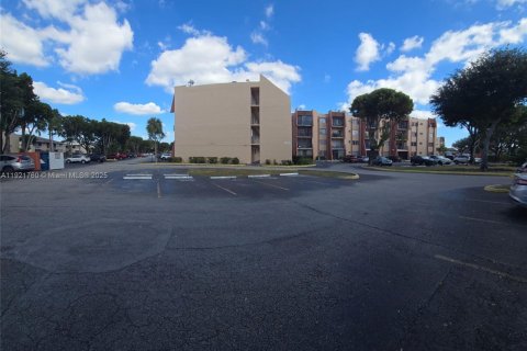 Condo à Miami, Floride, 2 chambres  № 2079817