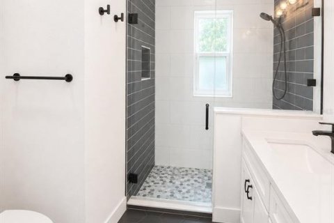 House in Tampa, Florida 3 bedrooms, 120.68 sq.m. № 2230271 - photo 14