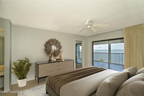 Condo in Cocoa Beach, Florida, 2 bedrooms  № 2095757 - photo 4