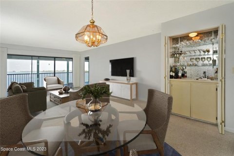 Condo in Cocoa Beach, Florida, 2 bedrooms  № 2095757 - photo 3