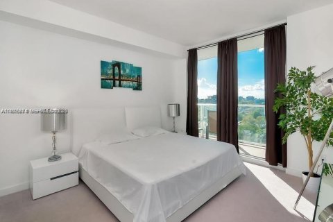 Condo in Miami, Florida  № 2040492 - photo 10