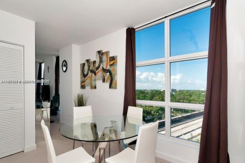 Condo in Miami, Florida  № 2040492 - photo 7
