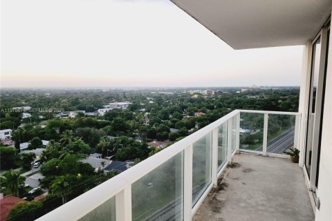 Condo in Miami, Florida  № 2040492 - photo 14