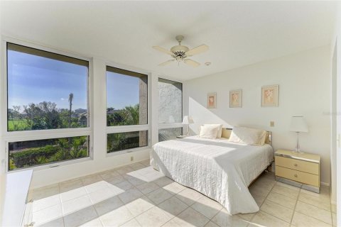 Condo in Longboat Key, Florida, 2 bedrooms  № 2216731 - photo 20