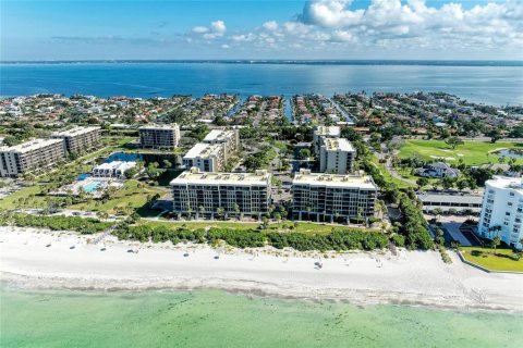Condo in Longboat Key, Florida, 2 bedrooms № 2216731
