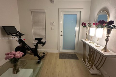 House in Miami, Florida 3 bedrooms, 115.57 sq.m. № 1964266 - photo 29