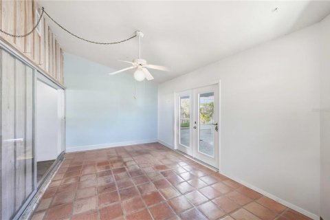 House in Venice, Florida 3 bedrooms, 175.68 sq.m. № 2123429 - photo 19