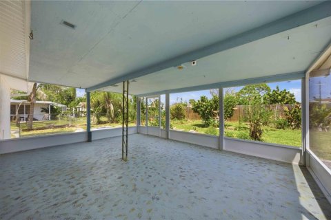 House in Venice, Florida 3 bedrooms, 175.68 sq.m. № 2123429 - photo 4