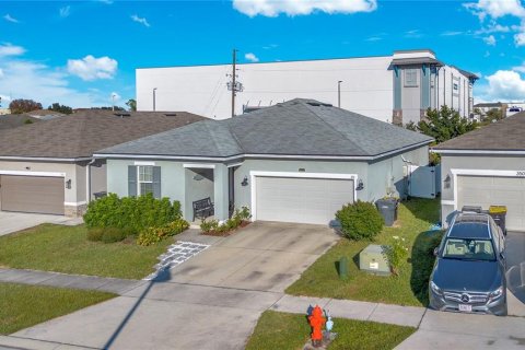 Villa ou maison à vendre à Davenport, Floride: 3 chambres, 152.45 m2 № 2144224 - photo 3