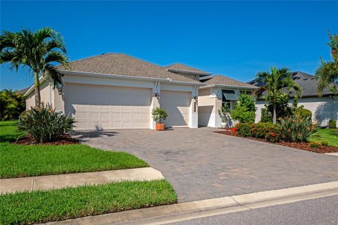 House in Bradenton, Florida 4 bedrooms, 206.43 sq.m. № 1899227 - photo 2